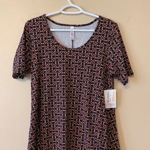 Medium LuLaRoe Perfect T (NWT)